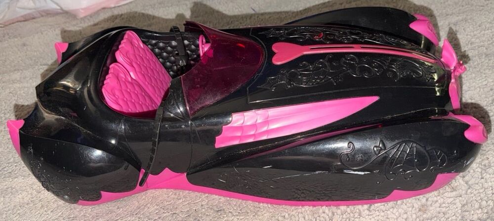 2011 Monster High Draculaura Sweet 1600 Roadster